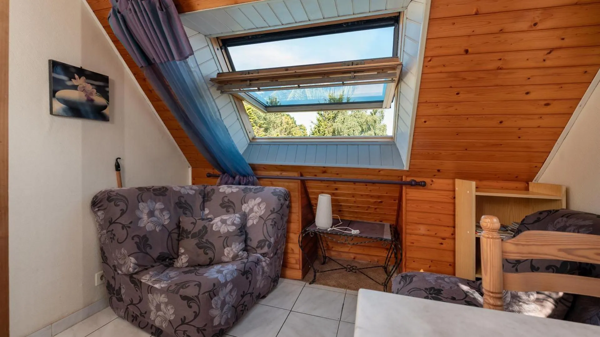 Studio A 800M De La Plage Larmor-Plage 0*,  Francia